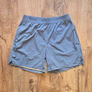 Alphalete Studio Short 6" - LARGE